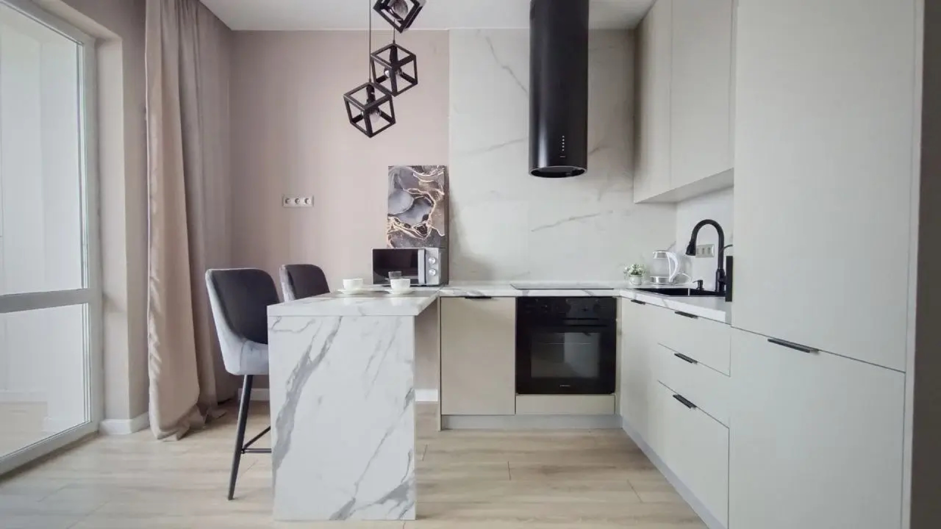 Квартира дизайнерская Renta27 в ЖК Riverdаy