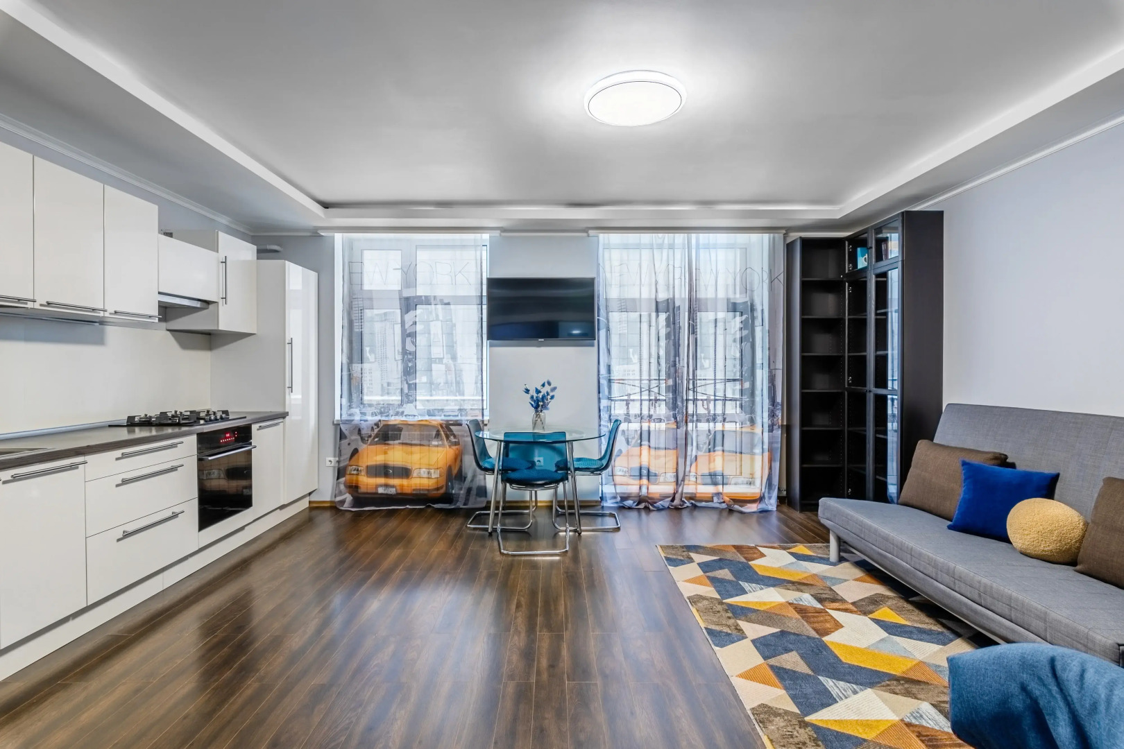 Квартира Улучшенная двухкомнатная во внутреннем дворике Баумана