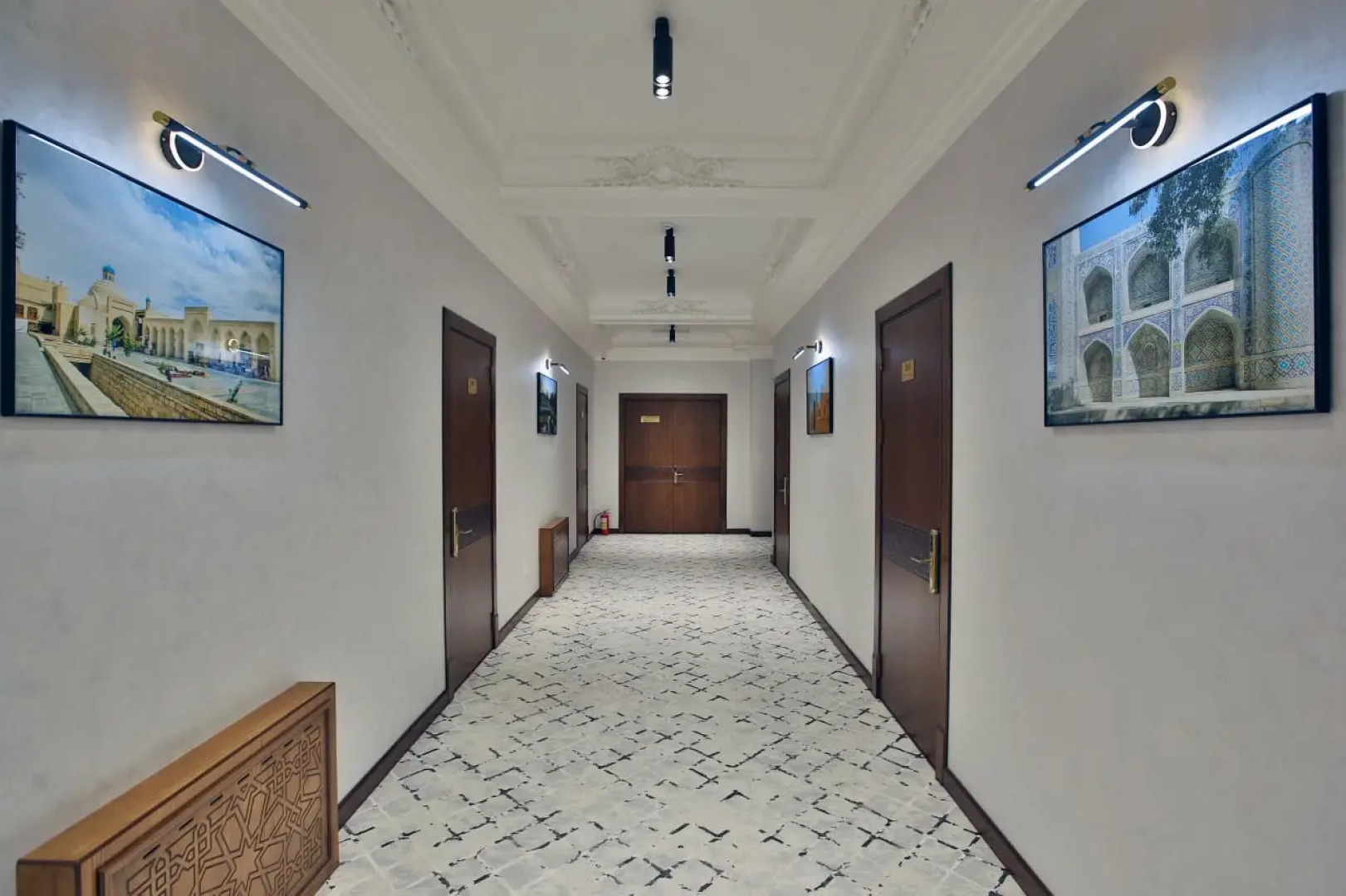 Отель Paradise Plaza Luxury