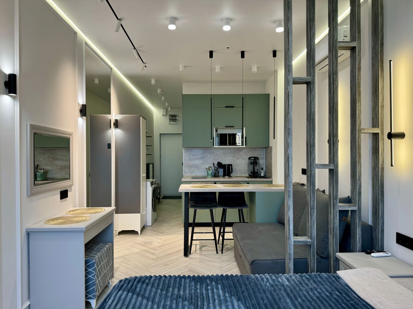 Апартаменты Central Place Apartment 1