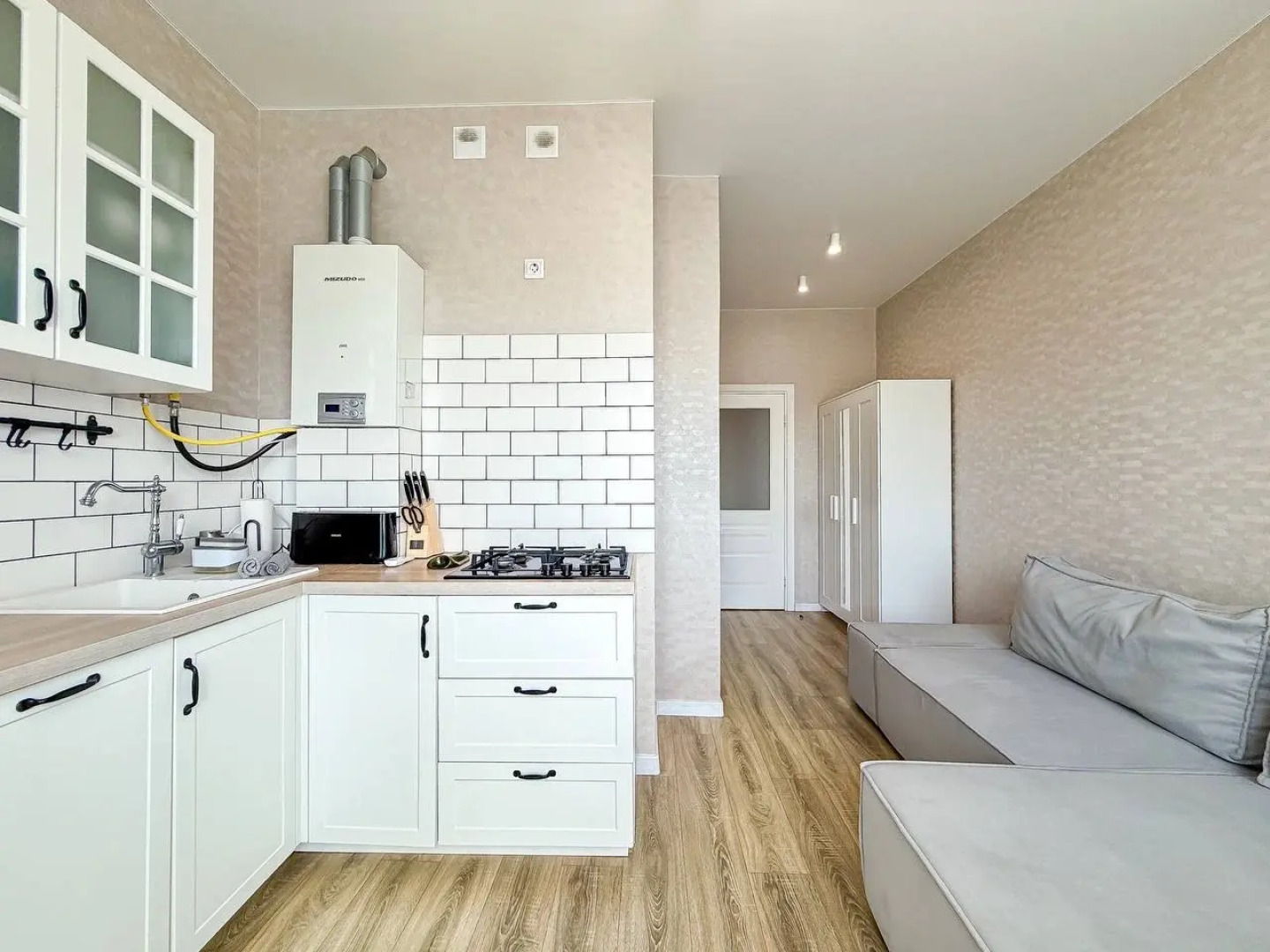 Квартира В Центре Города с Видом на Горы и Море — Как Дома, Tепло и Уютно!