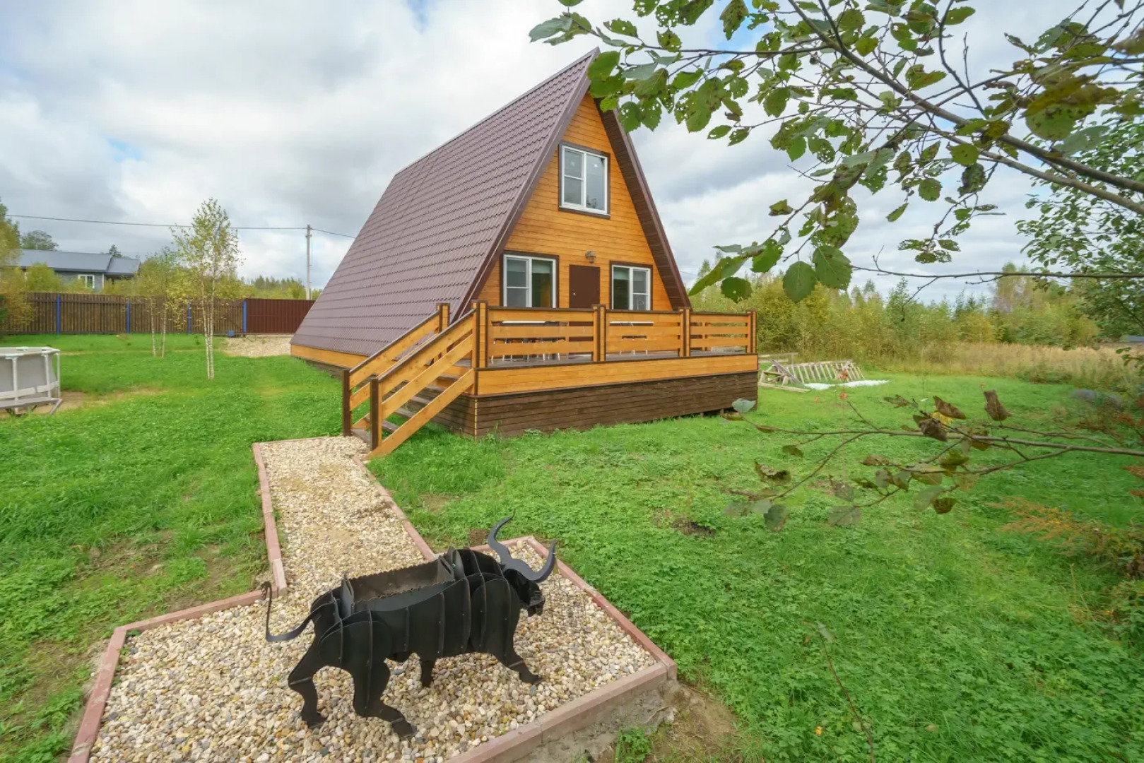 Частный дом Семейный афрейм с баней и бассейном у реки