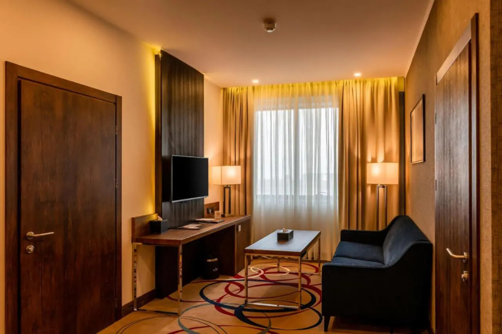 Отель Ramada and Suites by Wyndham Yerevan