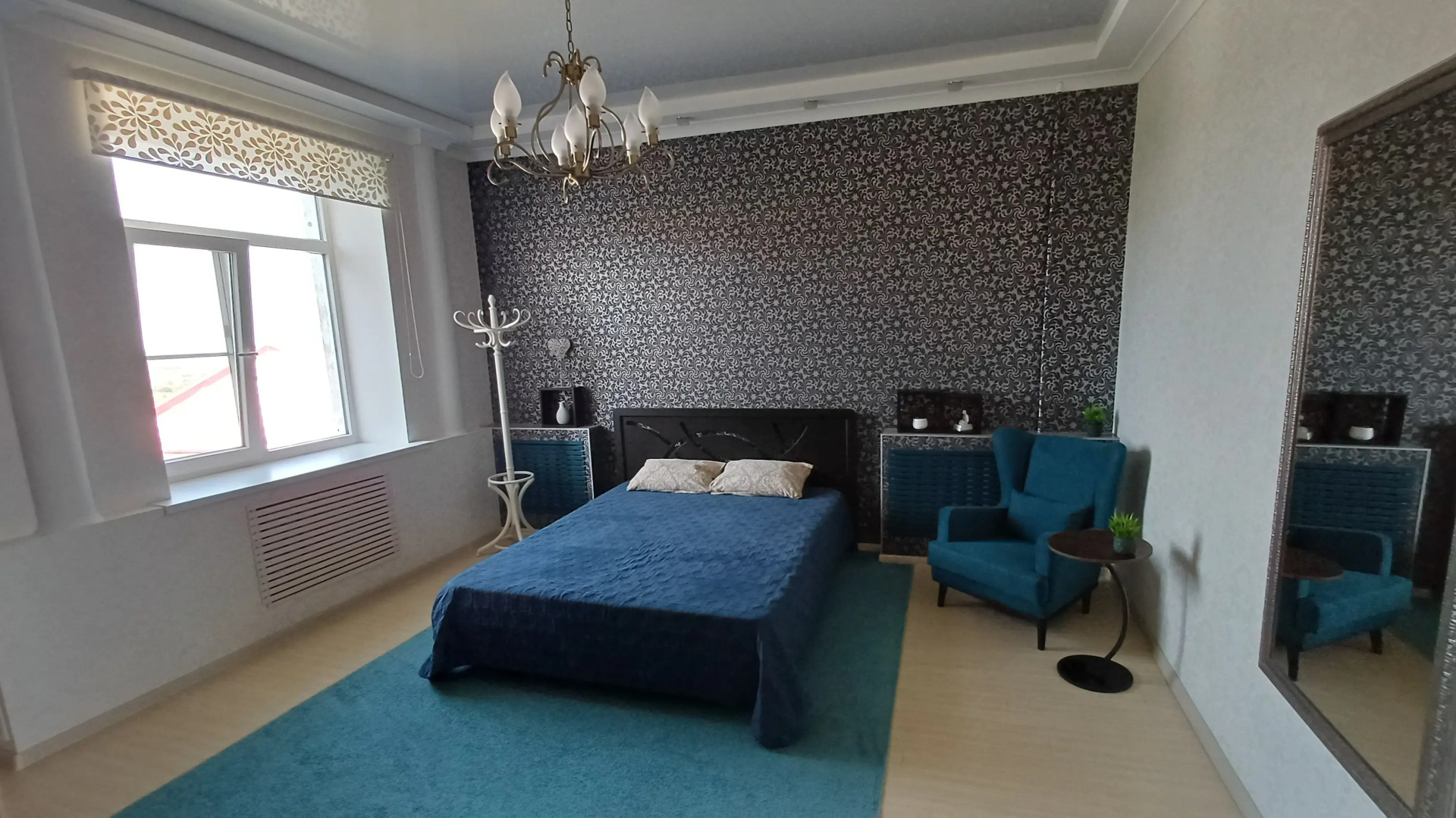 Апартаменты Лаванда на площади Ленина. Ленин в восторге!