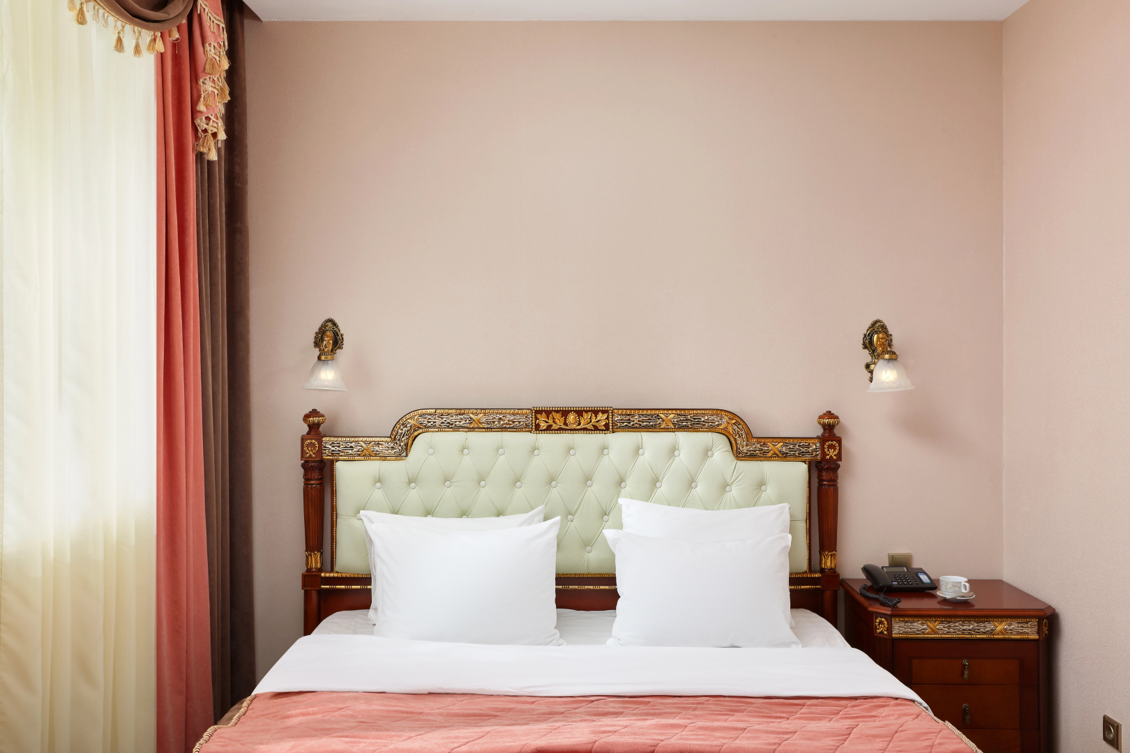 Tes-Hotel Resort & Spa