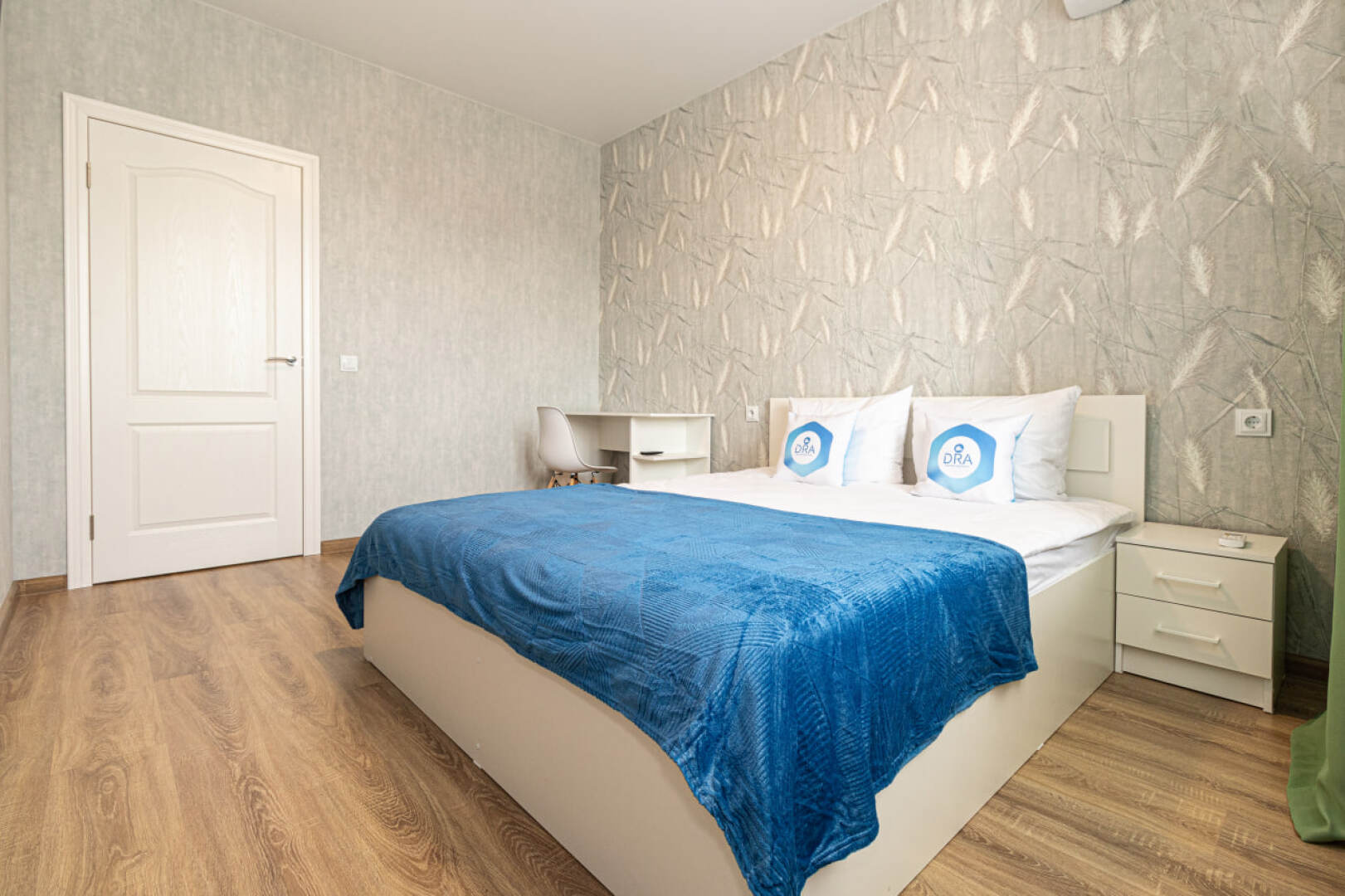 Апартаменты Дизайнерская 1-ком в ЖК Самолёт