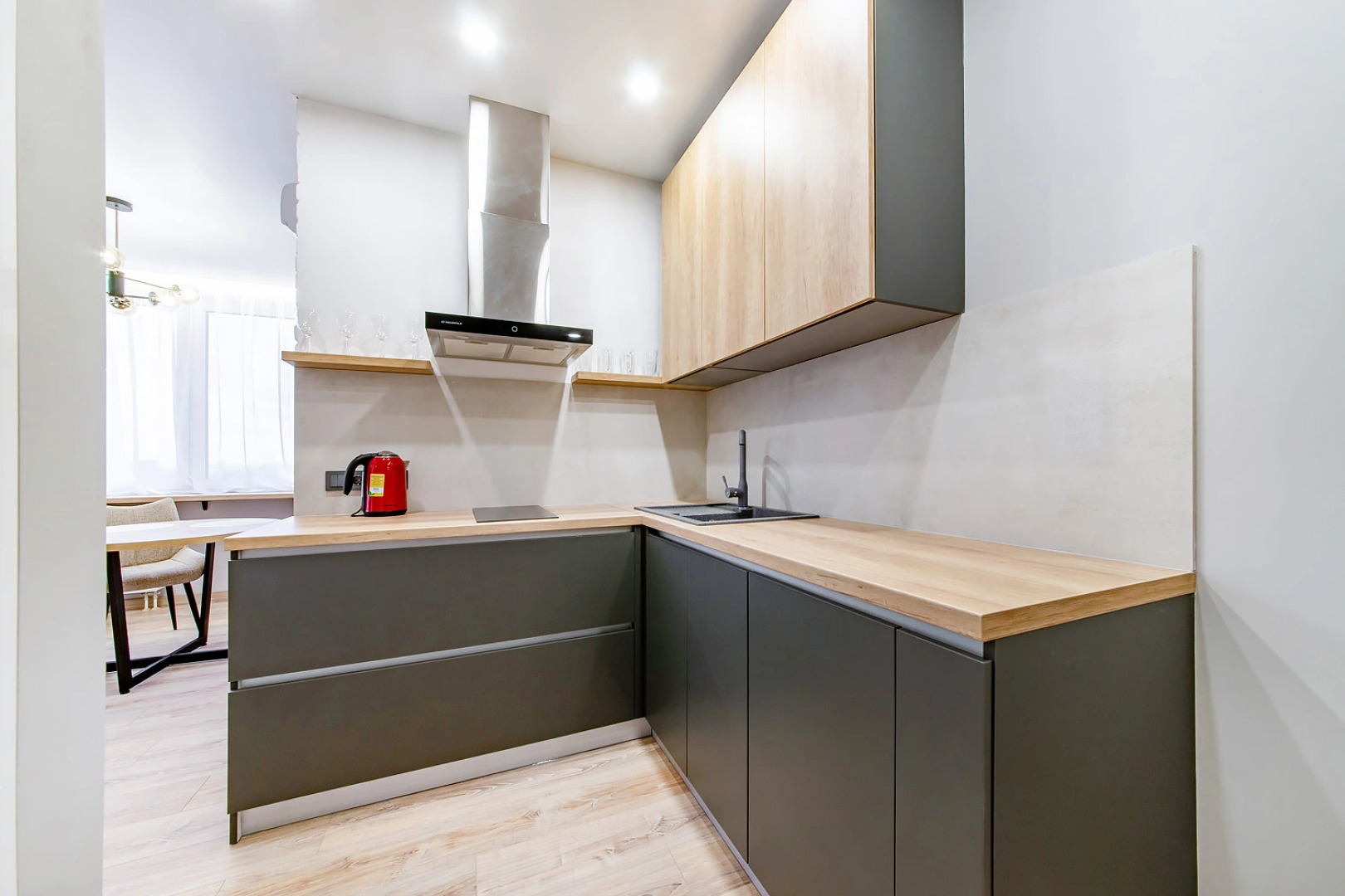 Квартира на сутки Маяк Минск Кухня объединена с жилой зоной Отдельная спальня Wi-Fi Кондиционер Отчётные документы