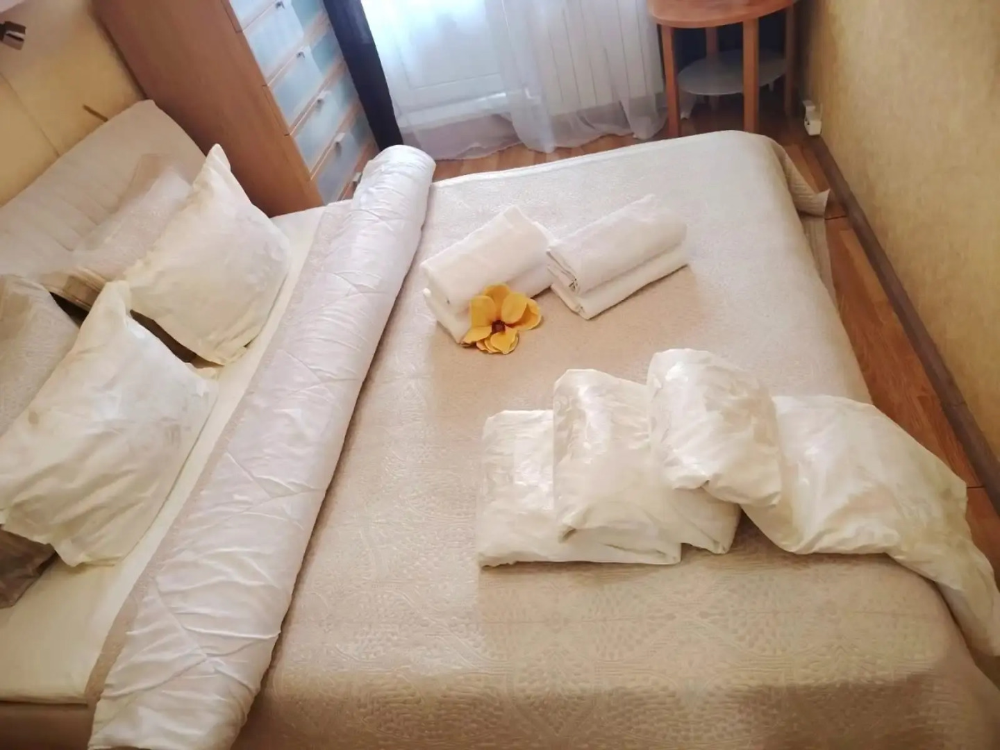 Квартира GoldApart Мантулинская 2