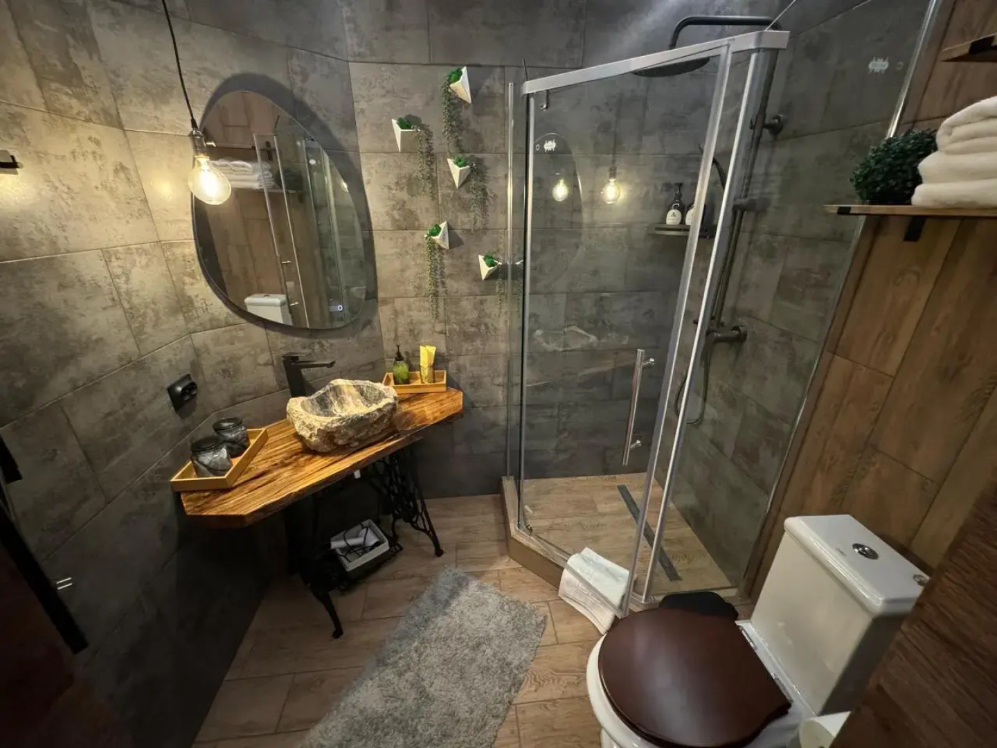 Апартаменты Авторские в комплексе с сезонным бассейном