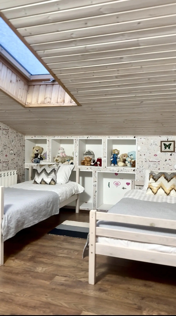 Квартира Двухуровневая Мансарда с Видом на Замок