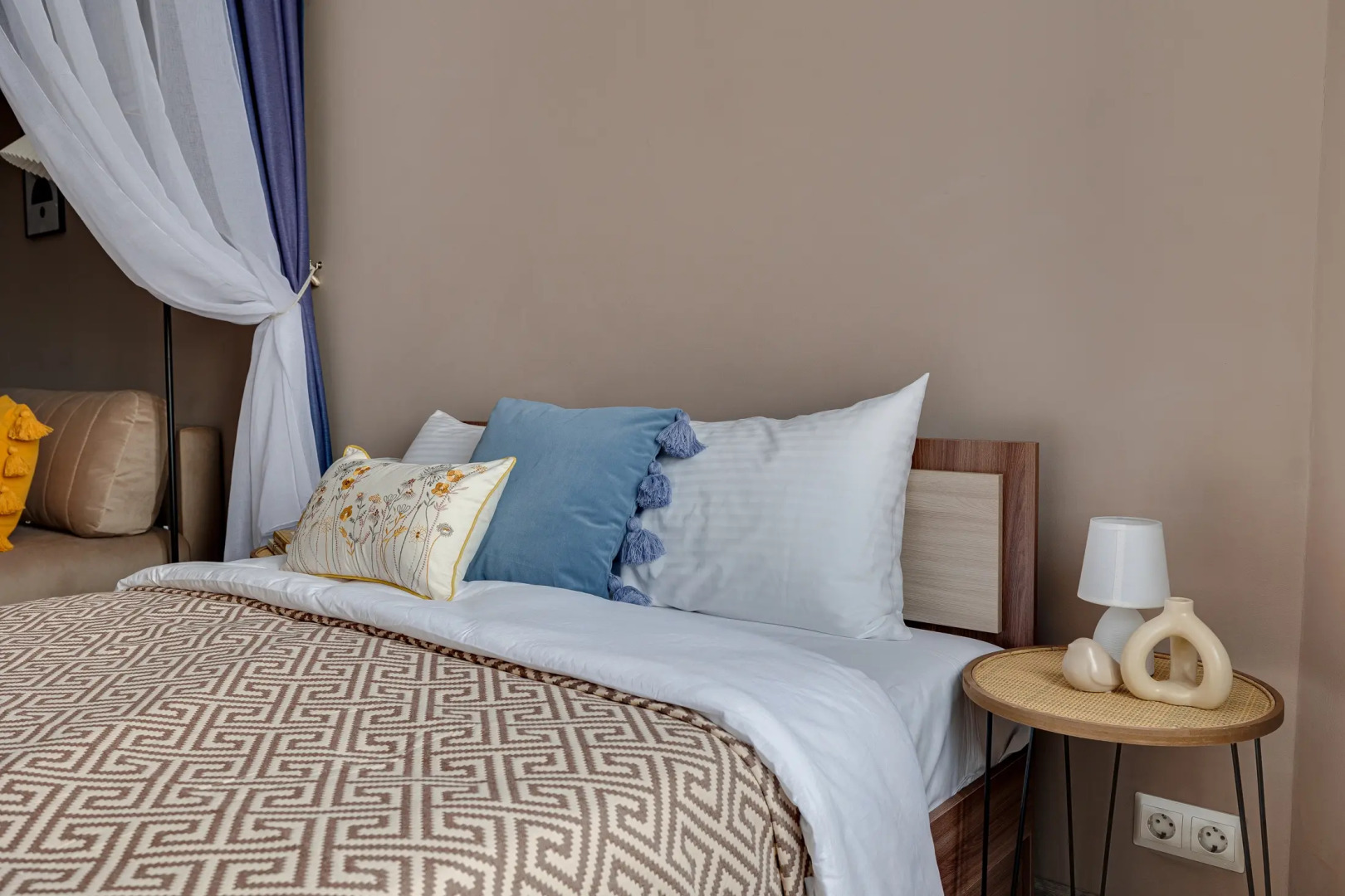 Апартаменты  Happy People рядом с трассой М-4 и в доме с Термы Видное