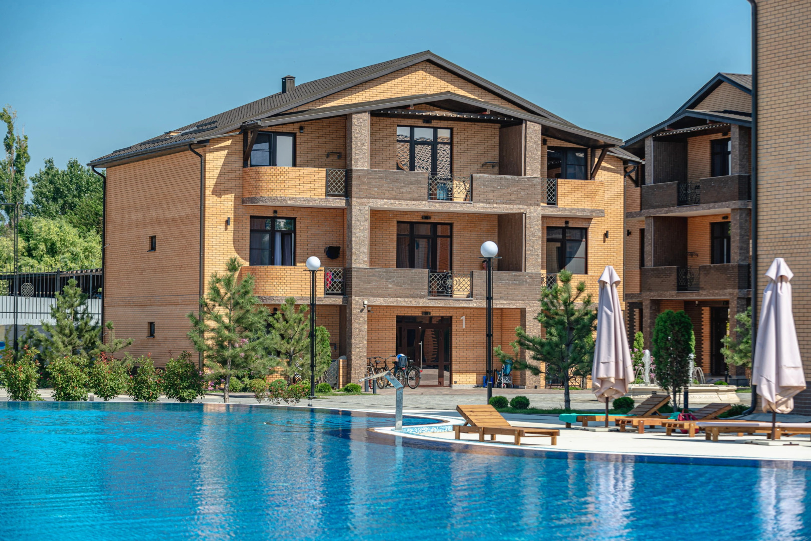 Отель Rinn Rise