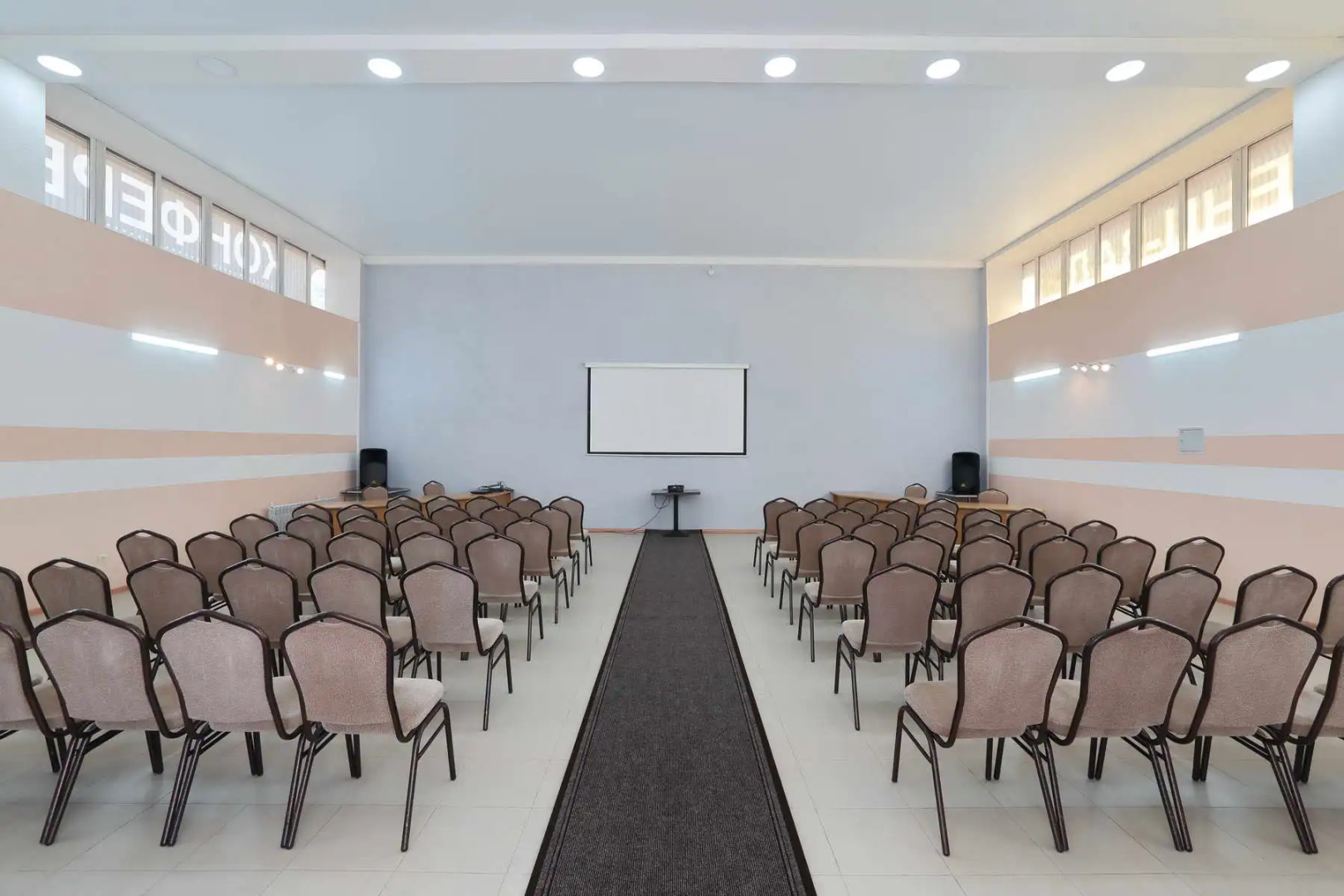 Отель Мезонин