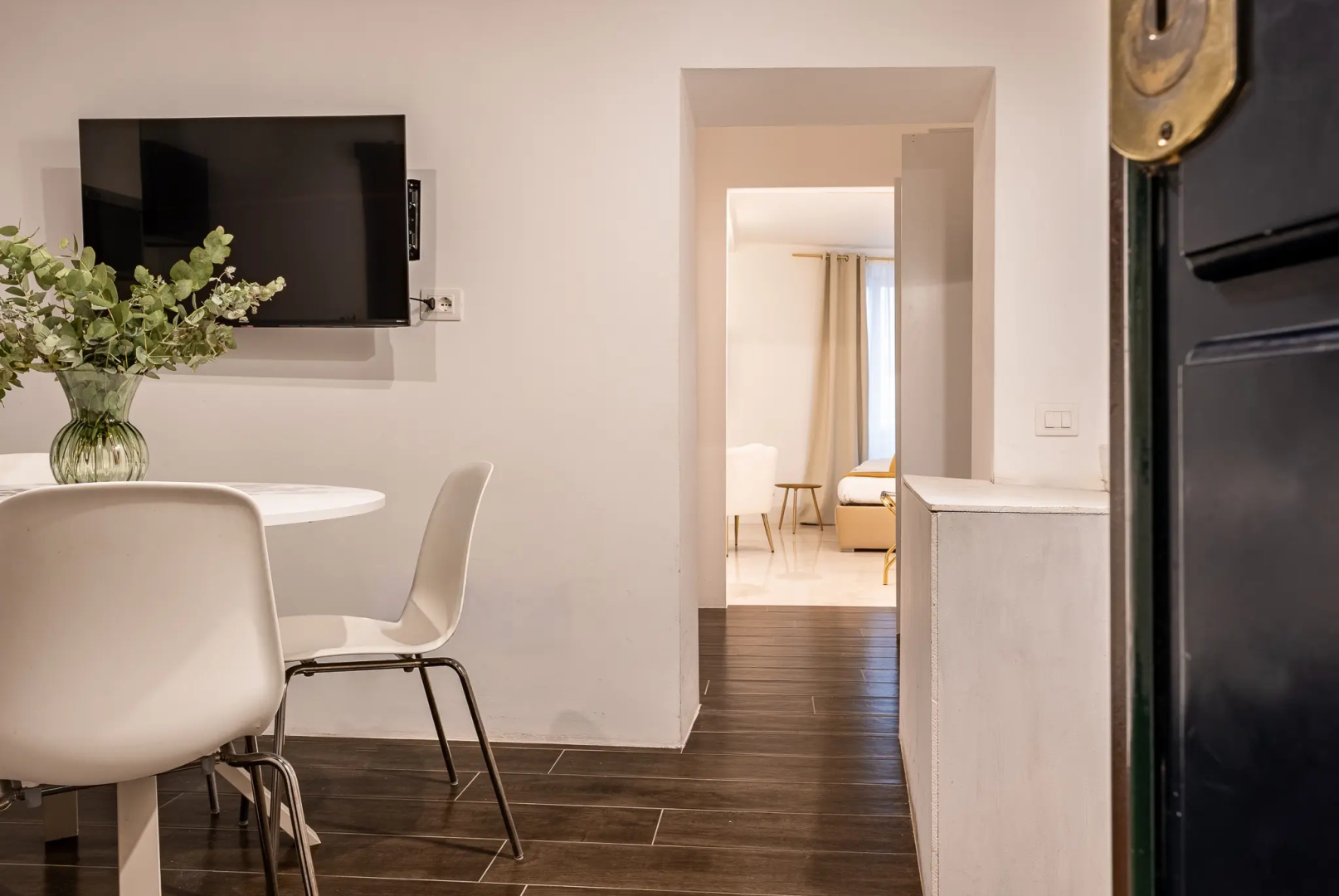 Apartments The Heritage at Trevi Fountain