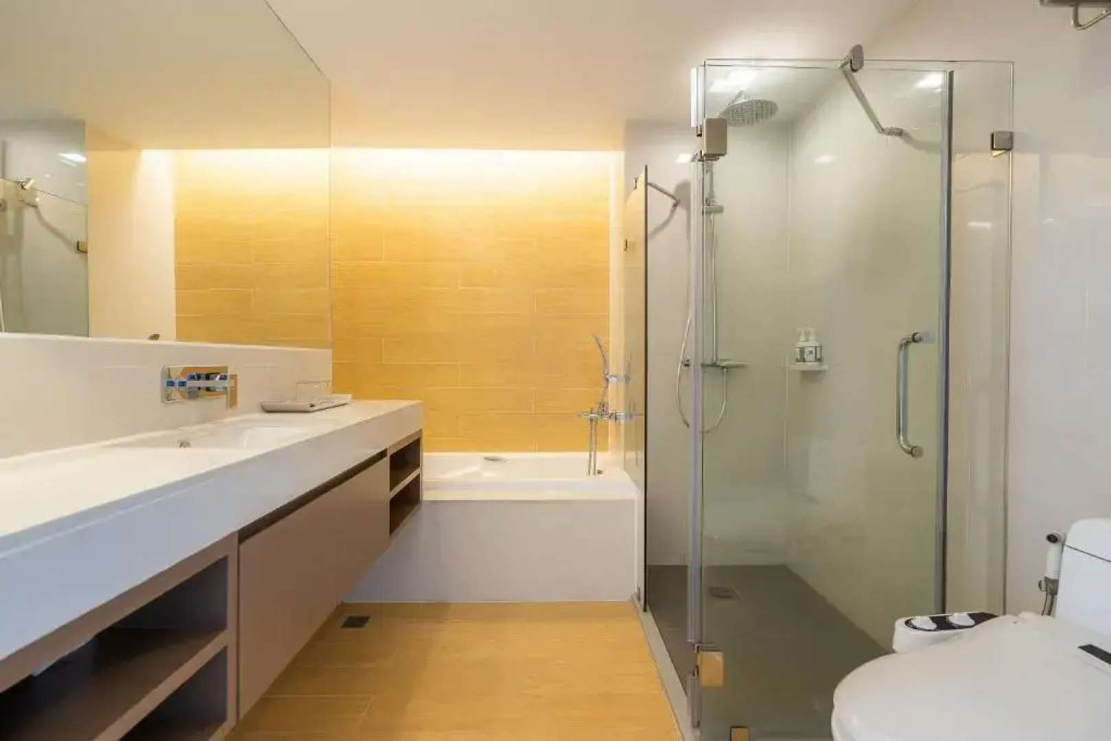 Отель Aster Hotel and Residence