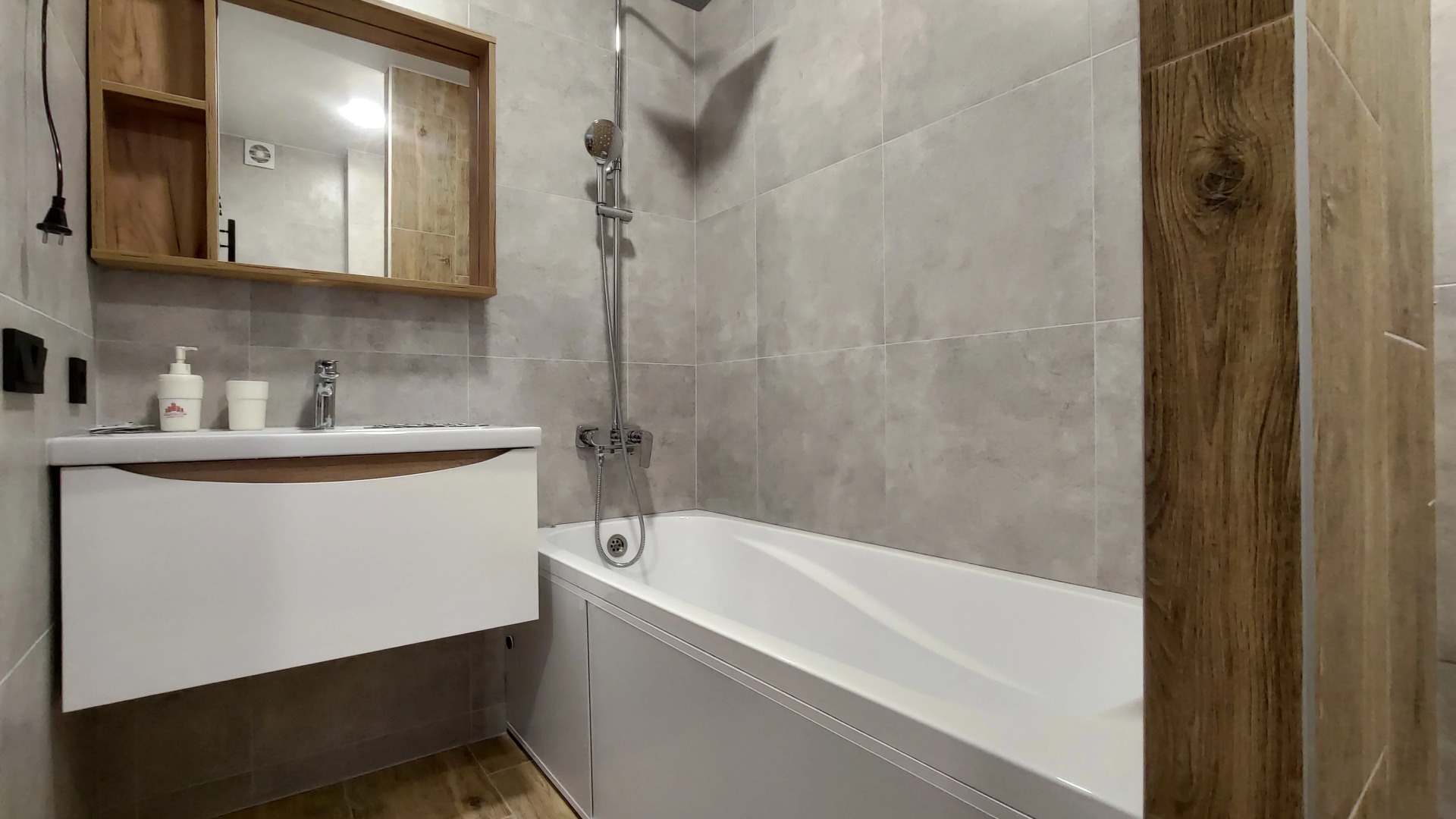 Апартаменты на Лученка 9