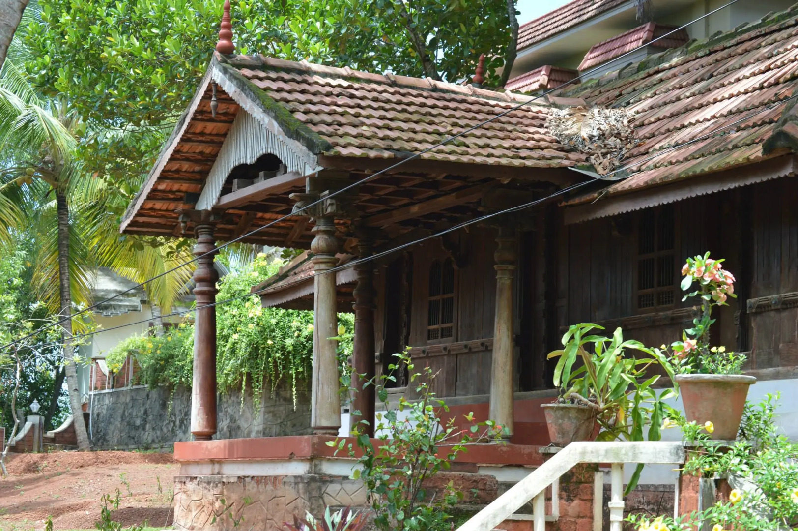 Отель Blooming Bay - Clifftop Beach Resort