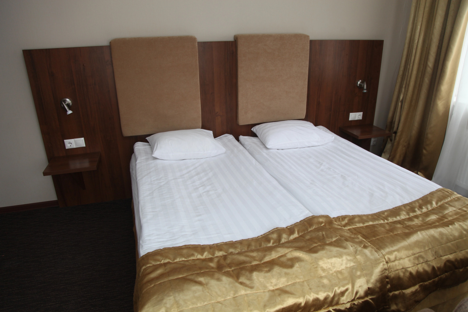 Отель Наступ