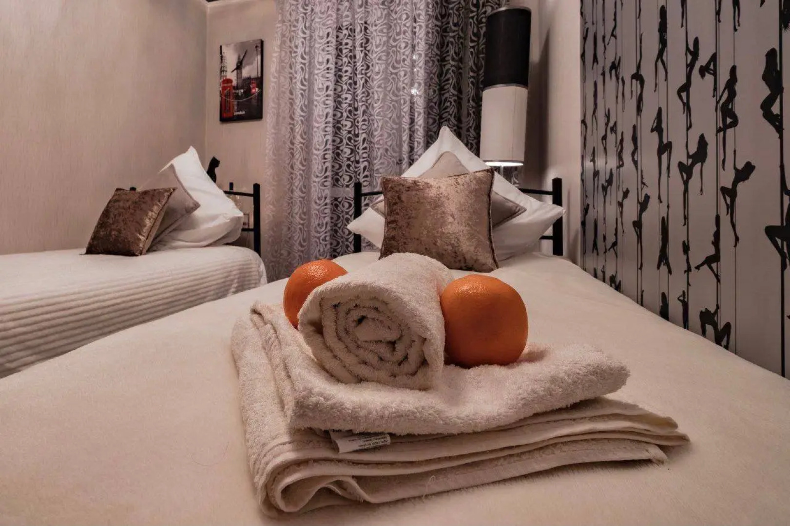 Достойная четырехкомнатная квартира в центре