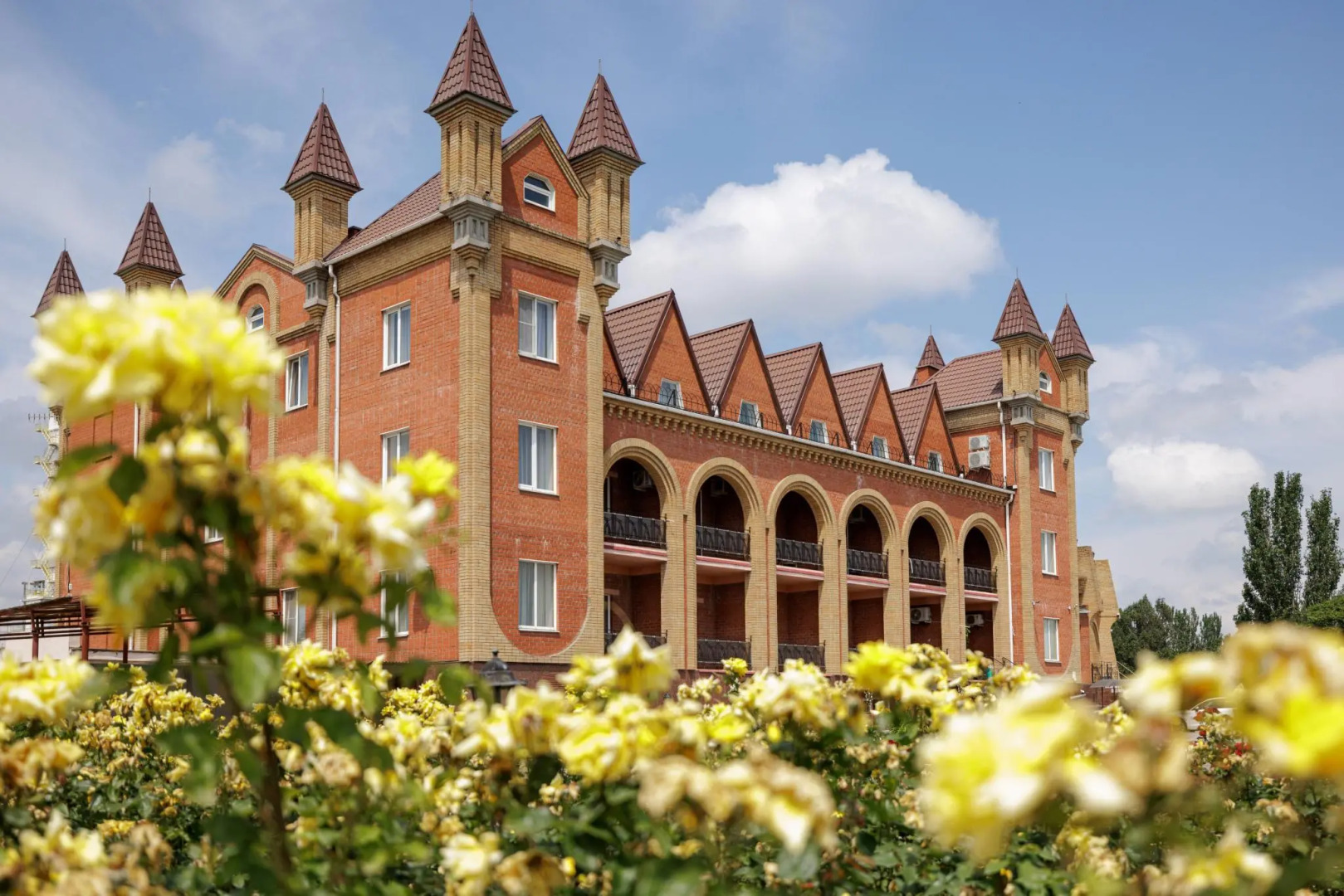 Гостиница Приазовье