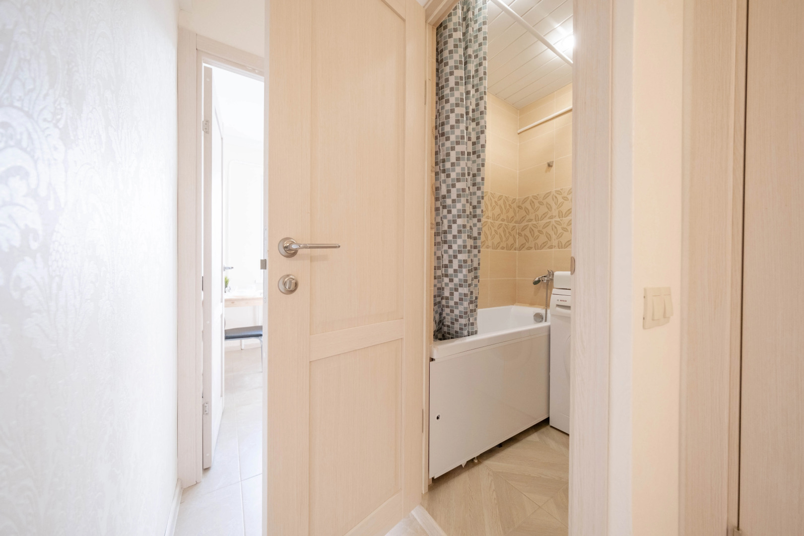 Апартаменты студия на четверых в отличном районе