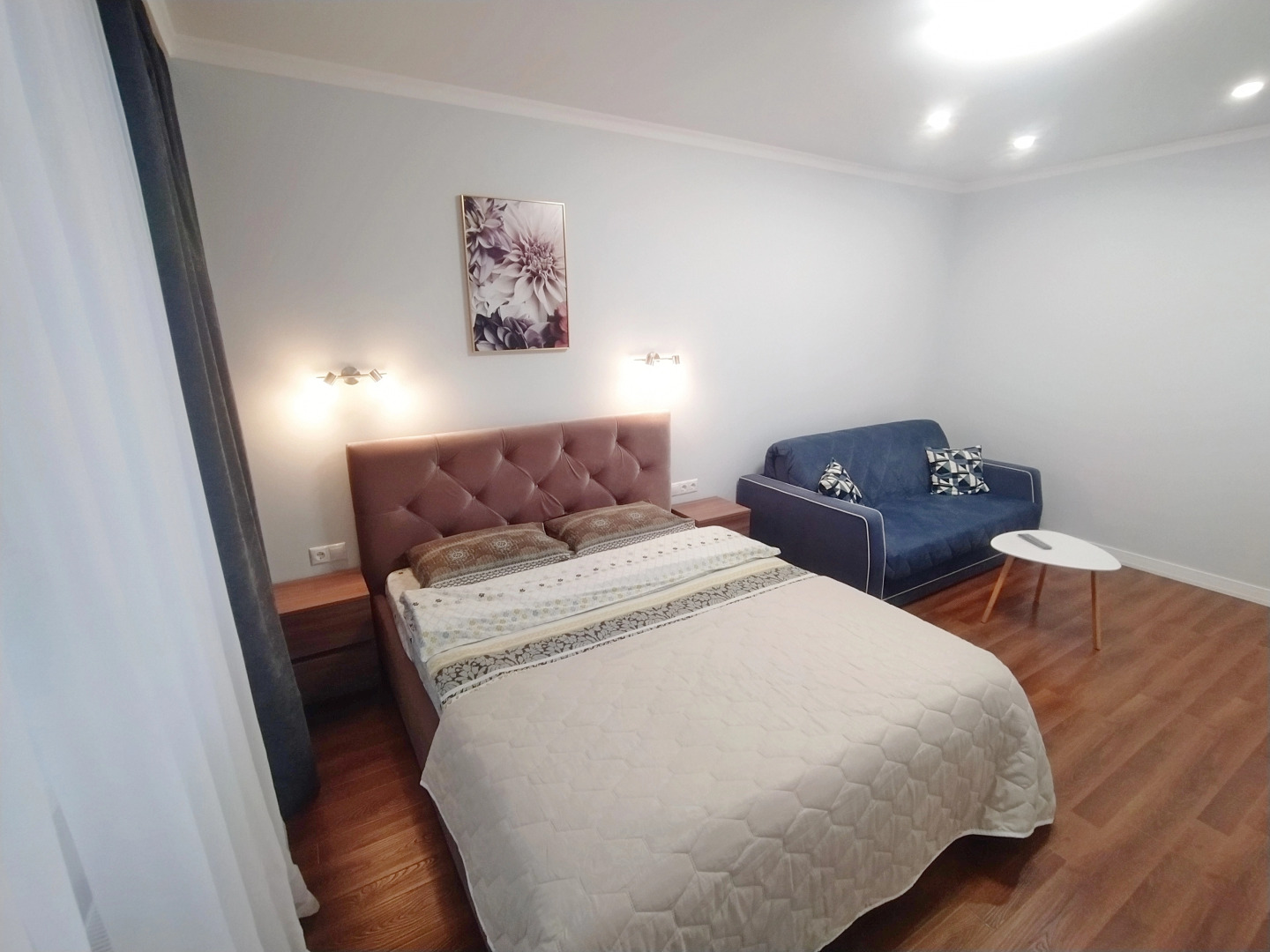 Апартаменты Люкс 2-х комнатные в Центре Новый Дом, 75 м2