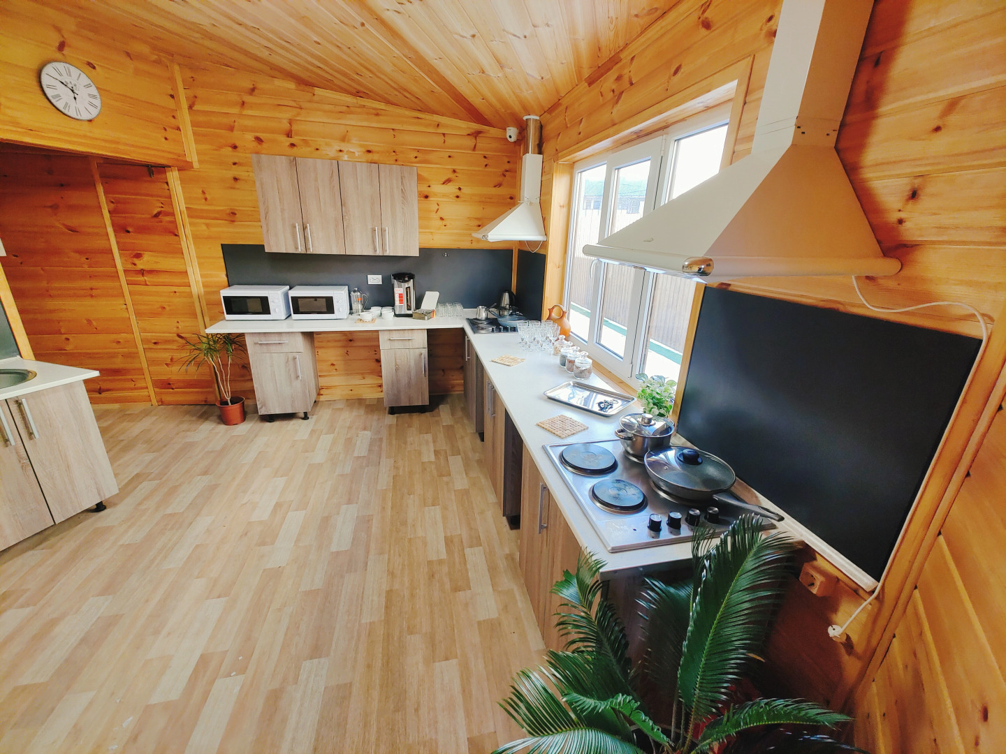 Отель  Wood Hotel Topál