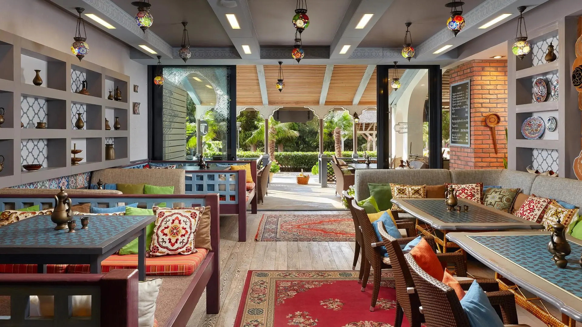 Отель Ялта-Интурист