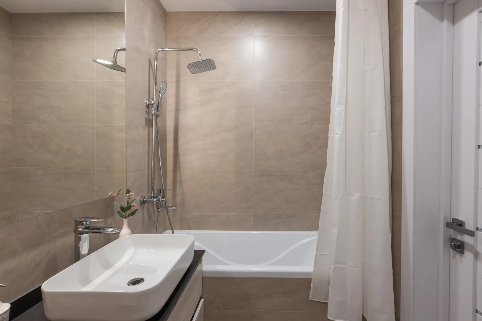 Апартаменты Сутки Уфа на Энтузиастов 11-246