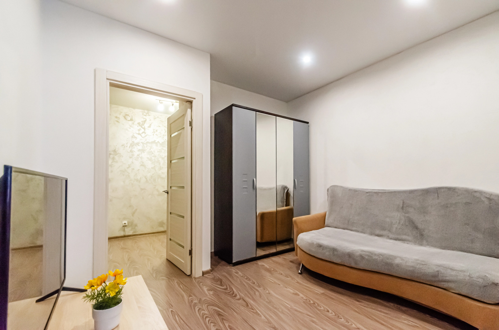 Апартаменты 1-к квартира на Центральной 27