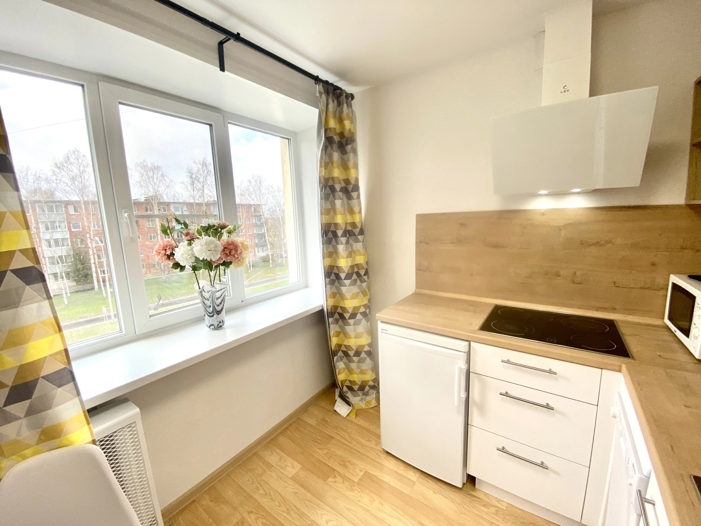 Квартира Просторная квартира близь центра и набережной Закат на озере