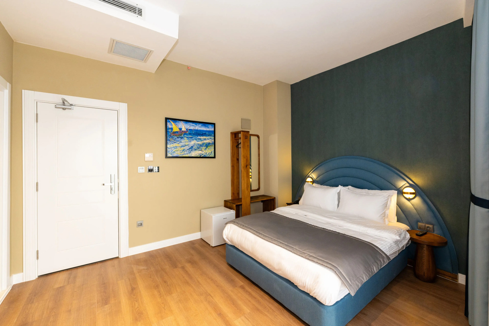 Nenessa Airport Hotel