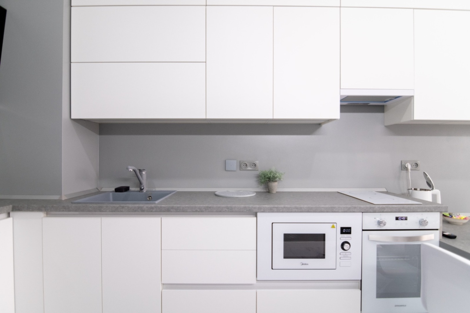 Апартаменты Hedonism Aparts со Стильным Ремонтом в Тихом Районе