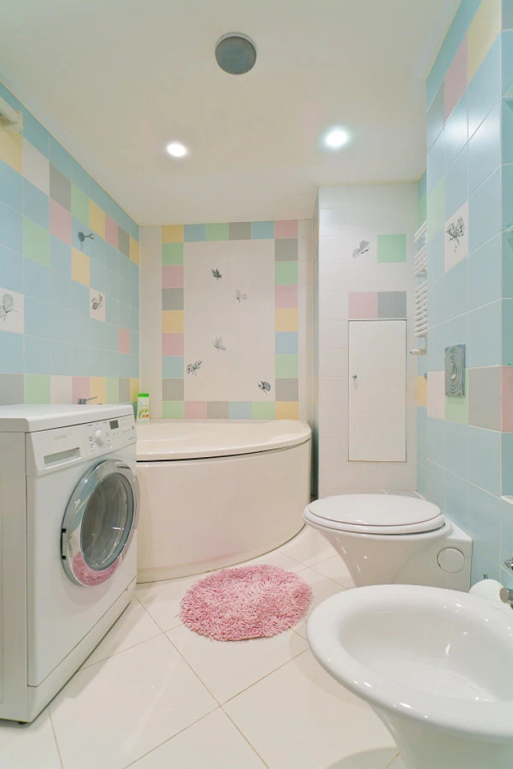 Апартаменты 4-комнатные HomeApart Сторожовская, 8