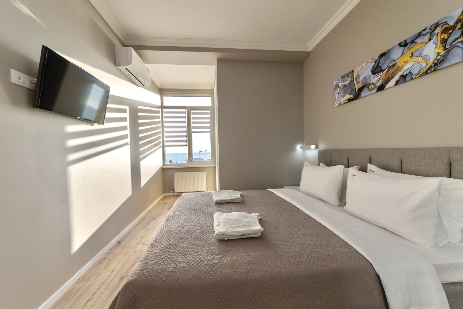 Апартаменты Red Apartments Атлант