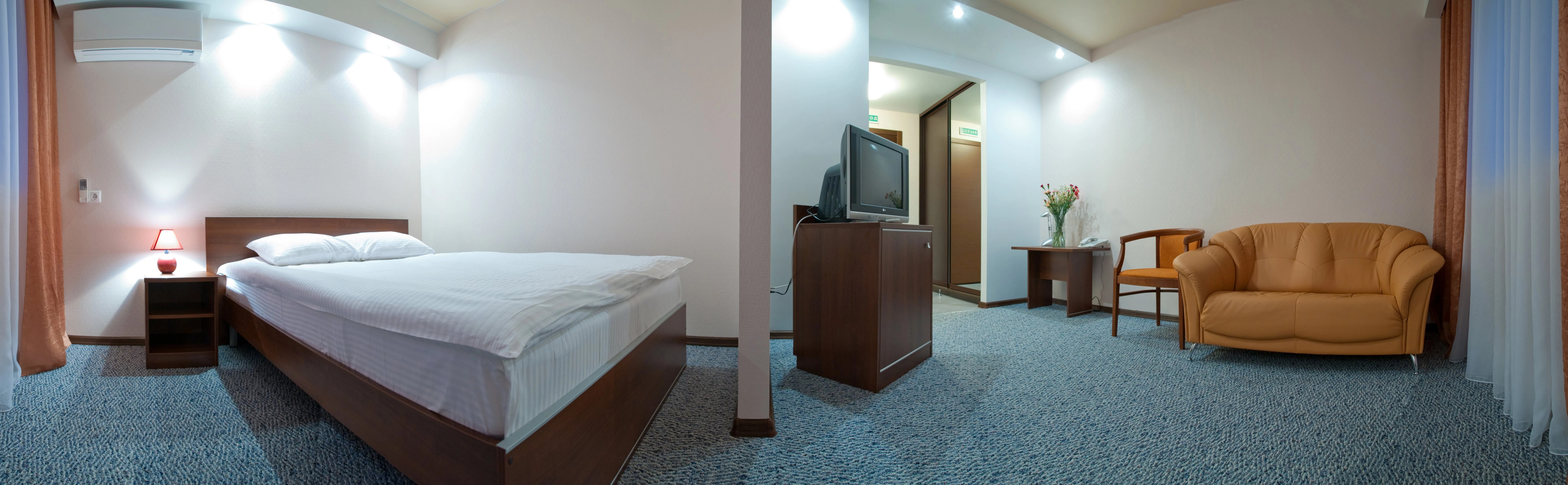 Отель Надежда