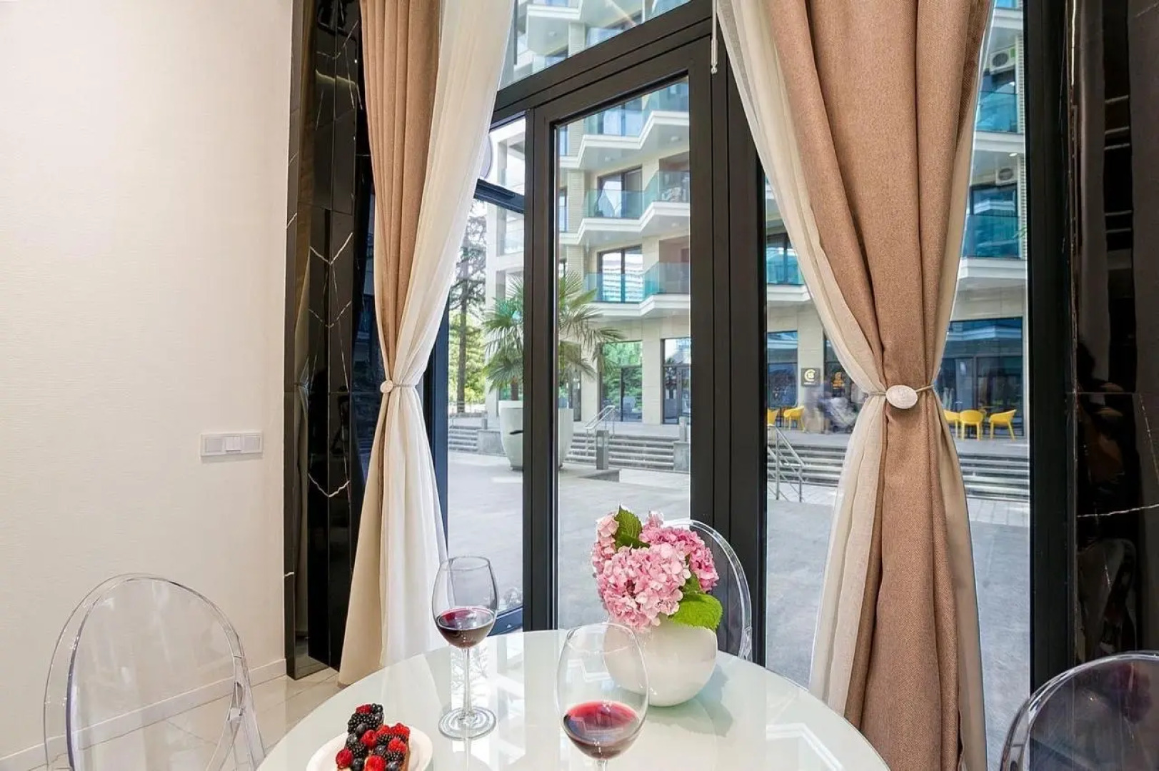 Апартаменты Скай плаза 2 - возле моря апартаменты