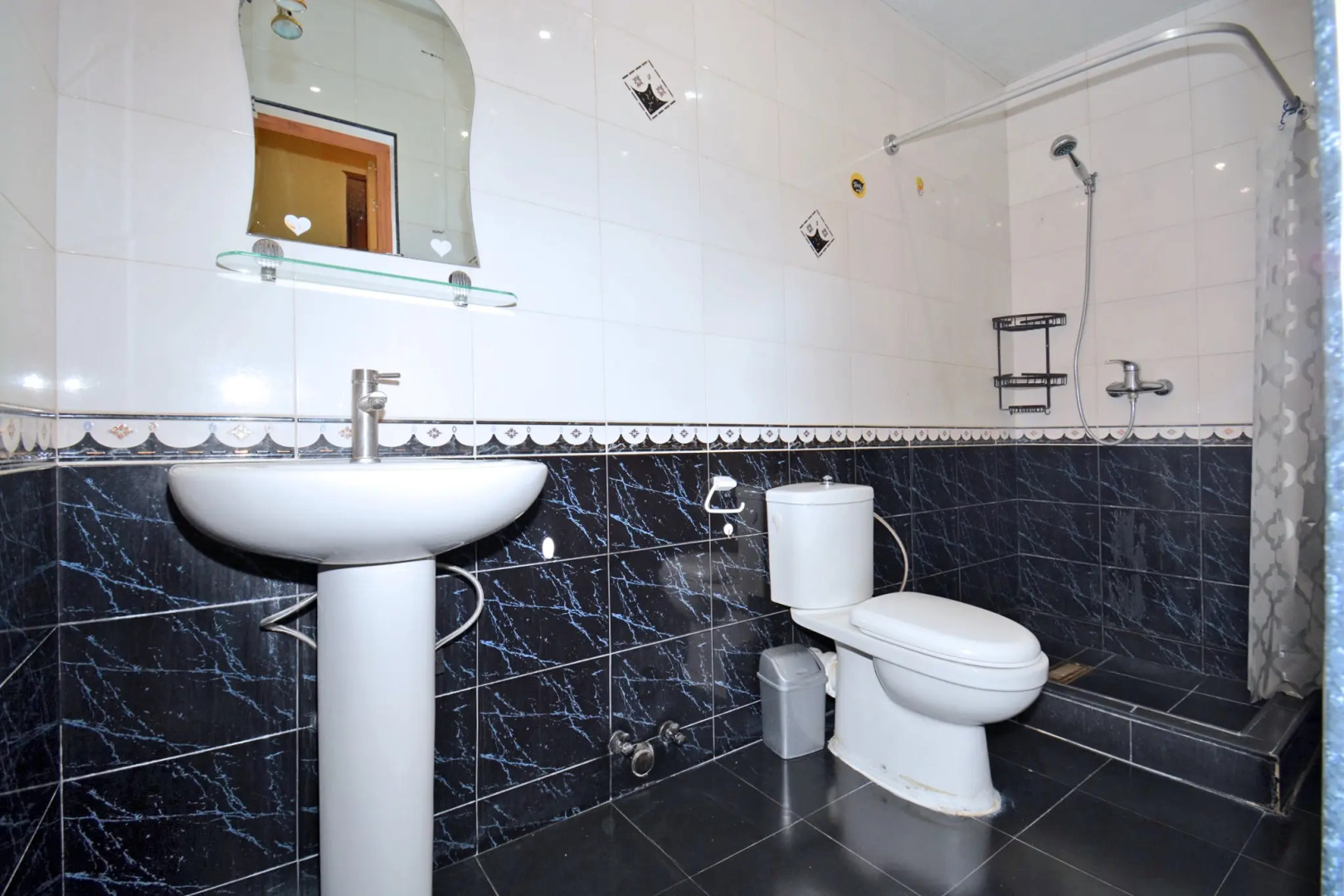 Квартира Metro apartments