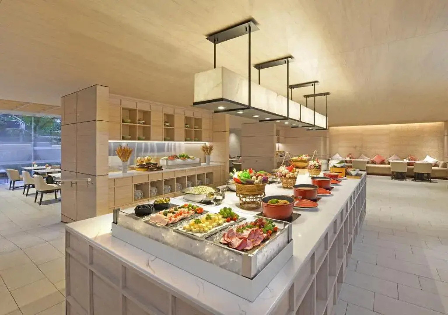 Отель Centre Point Hotel Sukhumvit 10