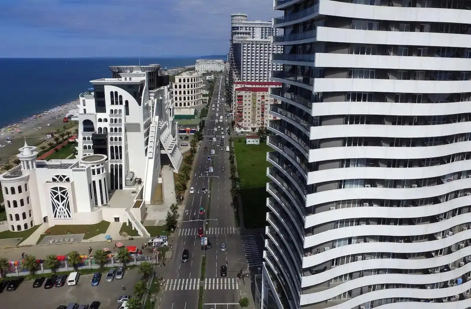 Апарт-отель Самые лучшие апартаменты на первой береговой линии