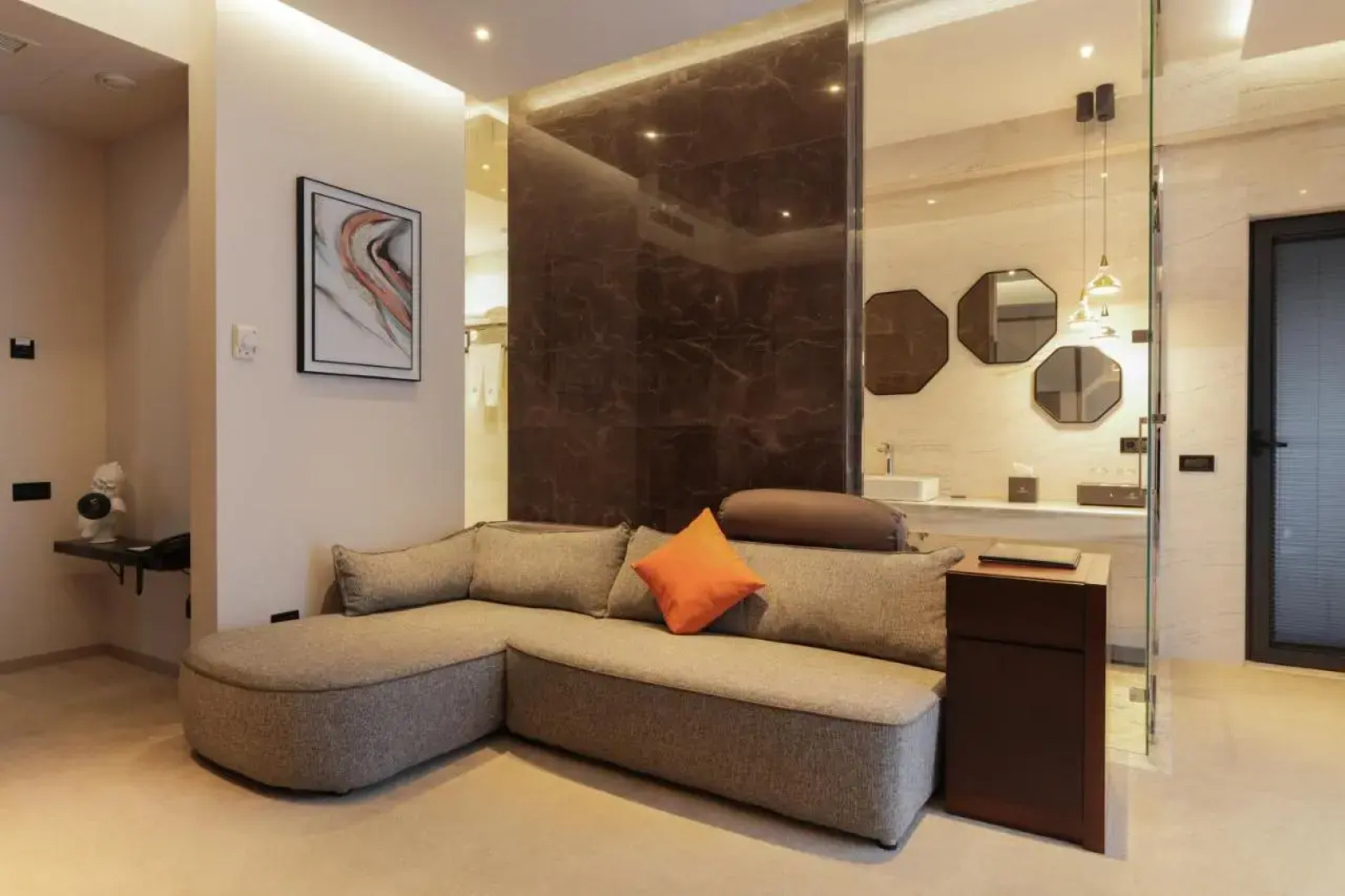 Mounthree Resort Hotel