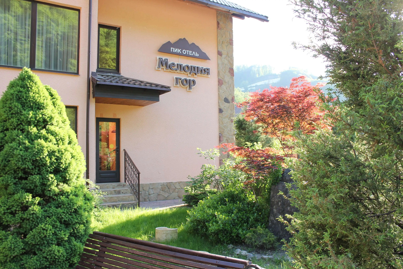 Отель Мелодия гор