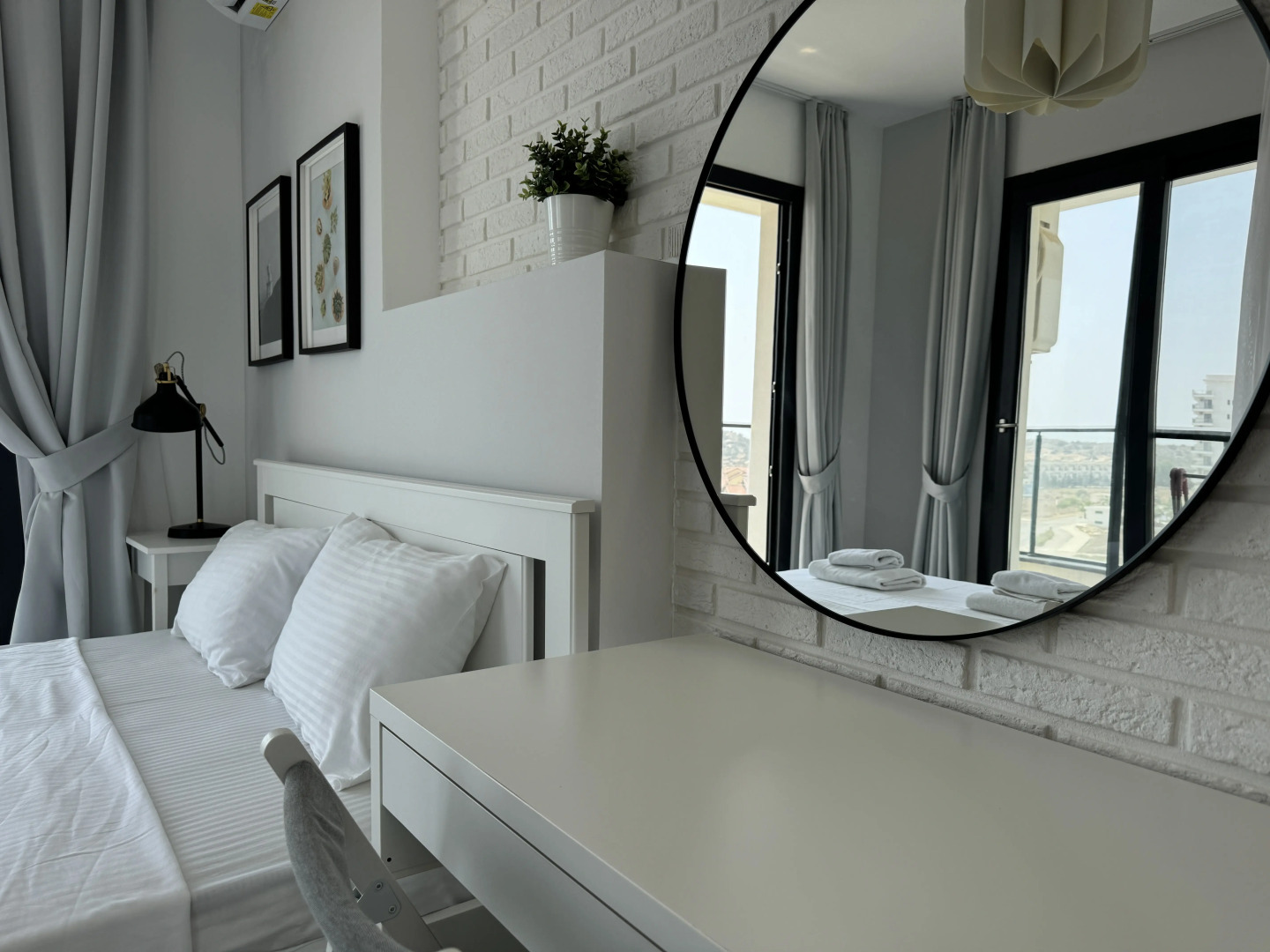 Апартаменты Современные апартаменты с видом на море