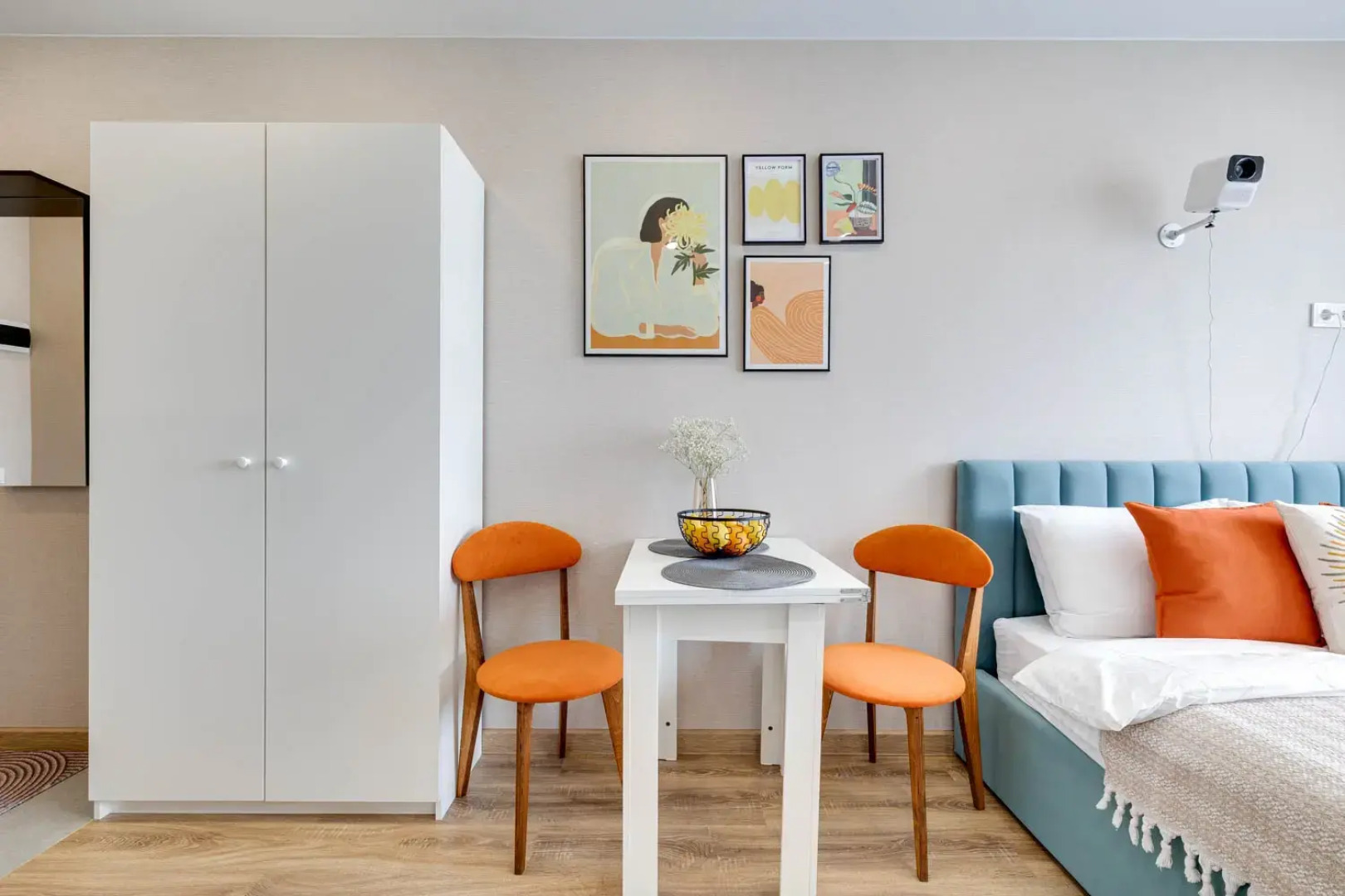 Апартаменты Happy People Западный Квартал 6/2