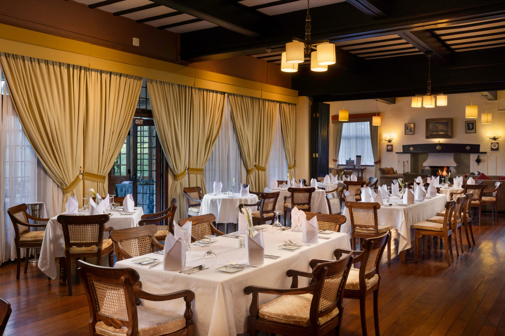 Отель The Hill Club