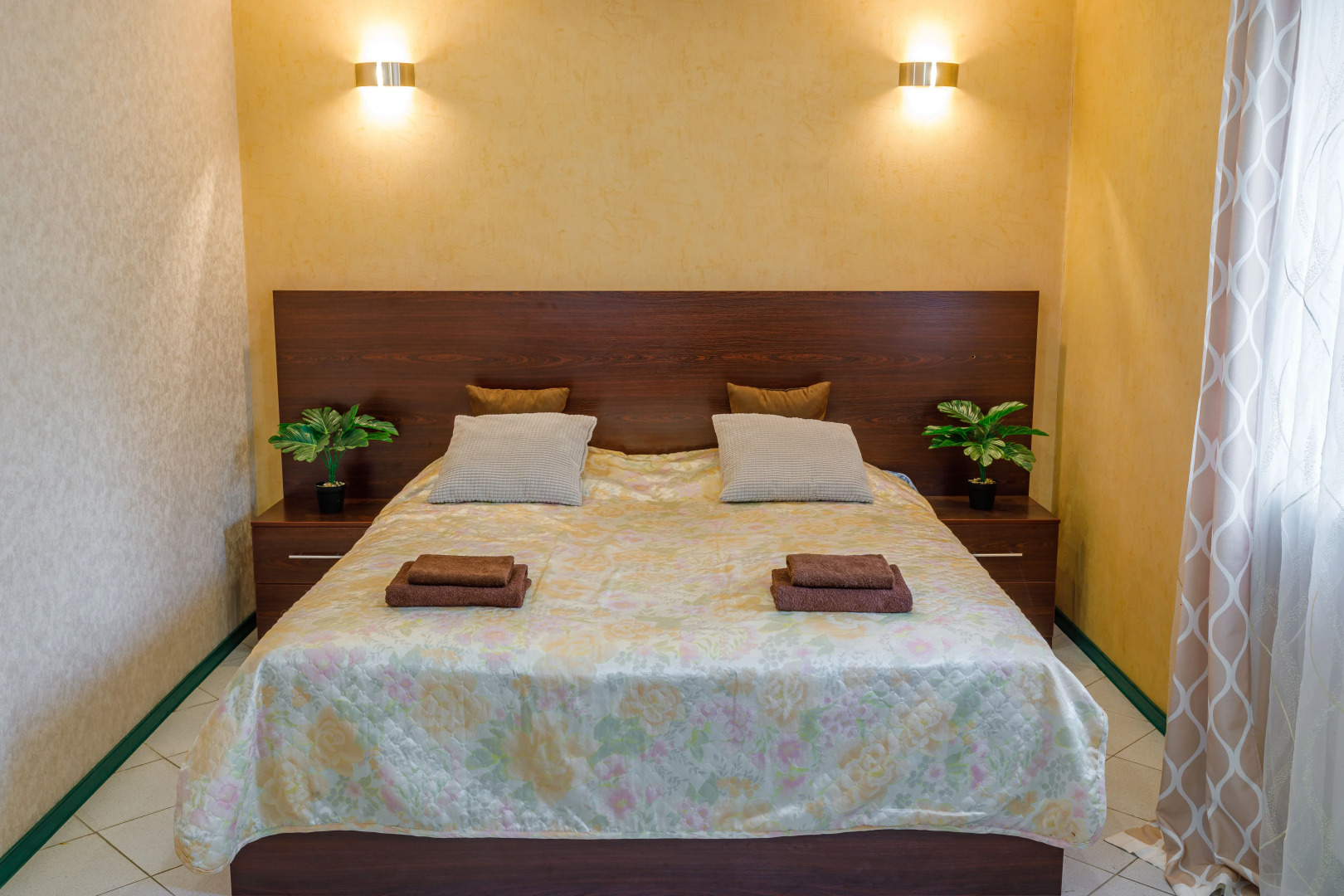 Апартаменты Dayker City Apartments на Декабристов 31