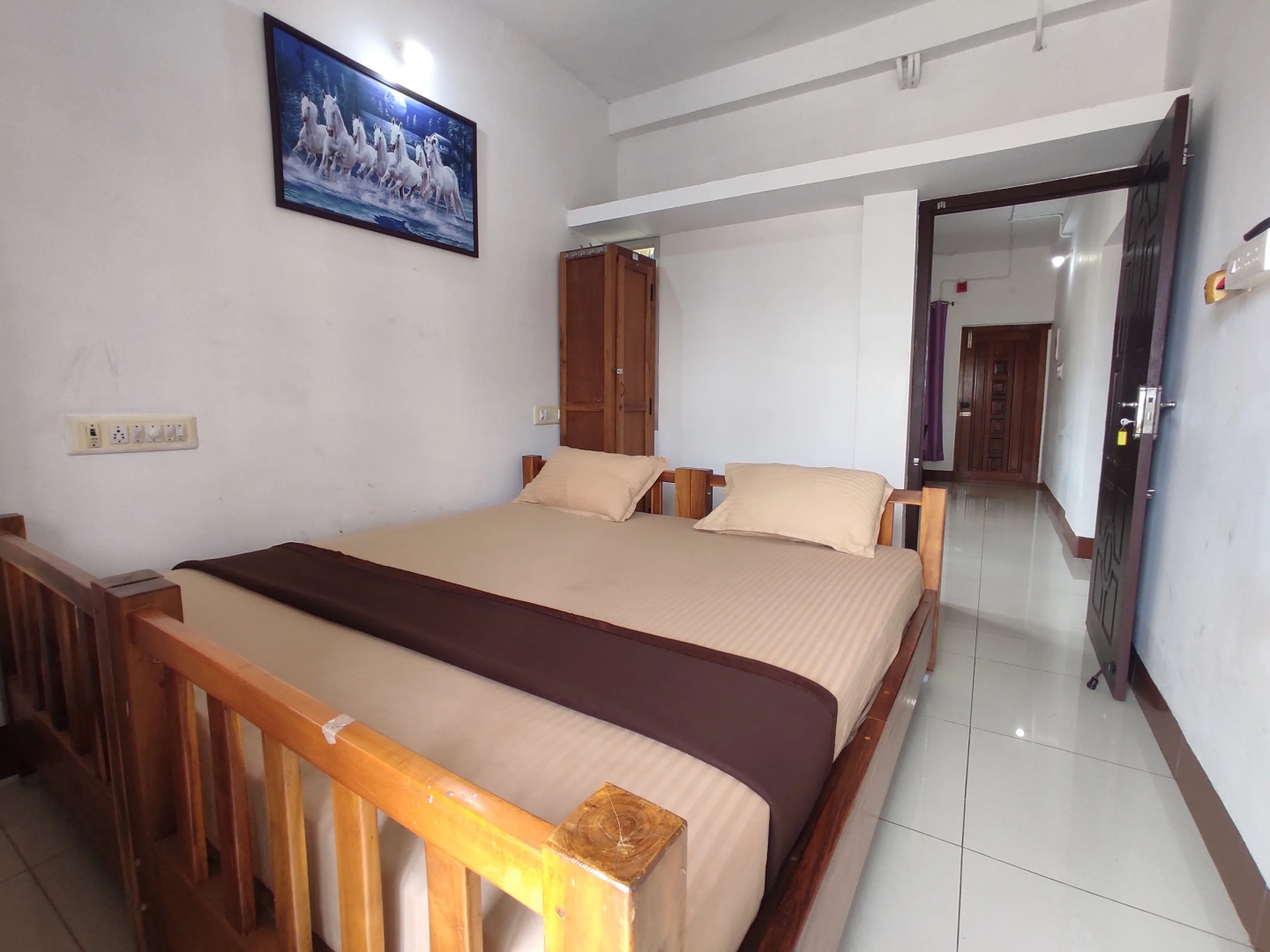 Отель Manora Residency