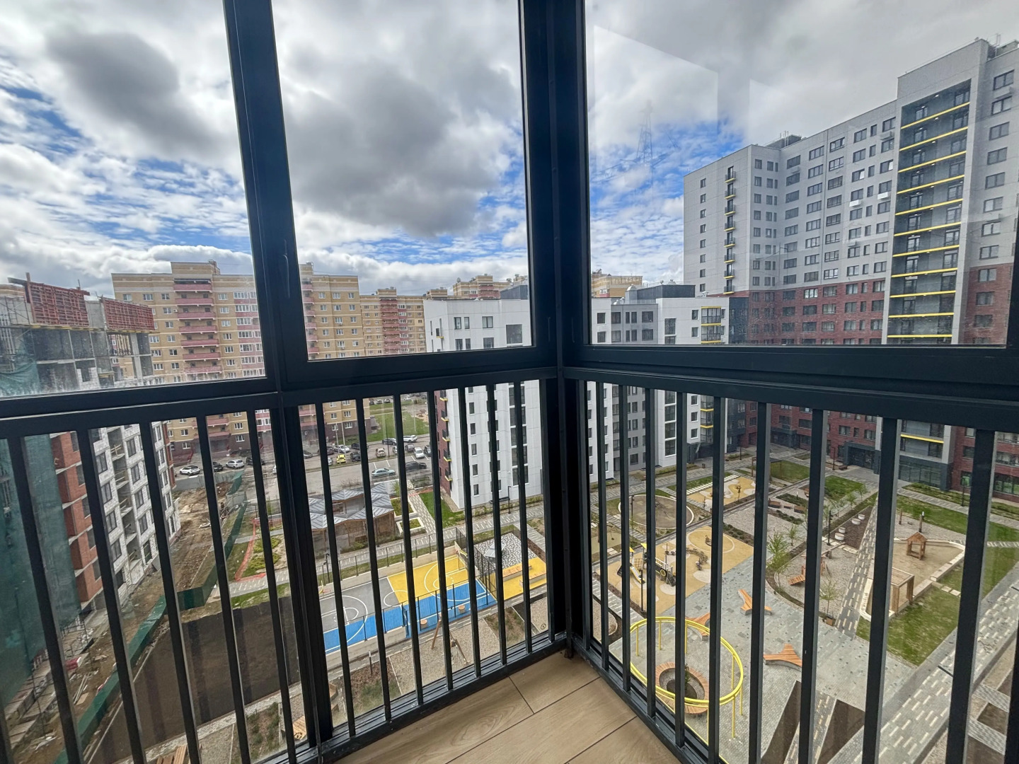 Квартира BestHome Евродвушка стильная светлая в центре города