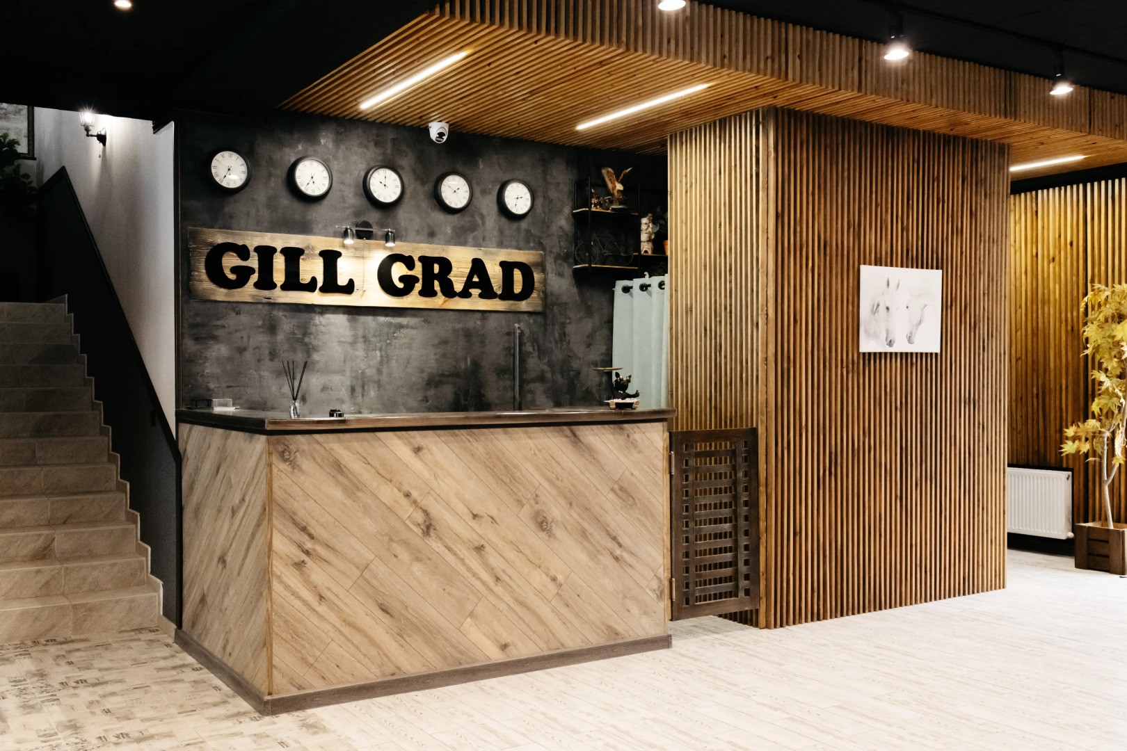 Отель Gill Grad