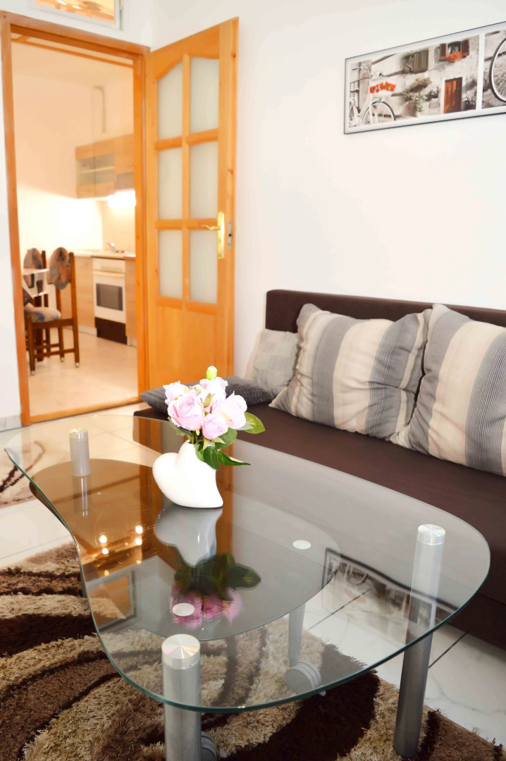 Апартаменты Lorabel Apartment House